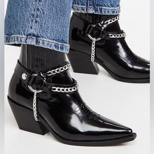 ANINE BING PATENT LEATHER CHAIN LINK WESTERN BOOTS